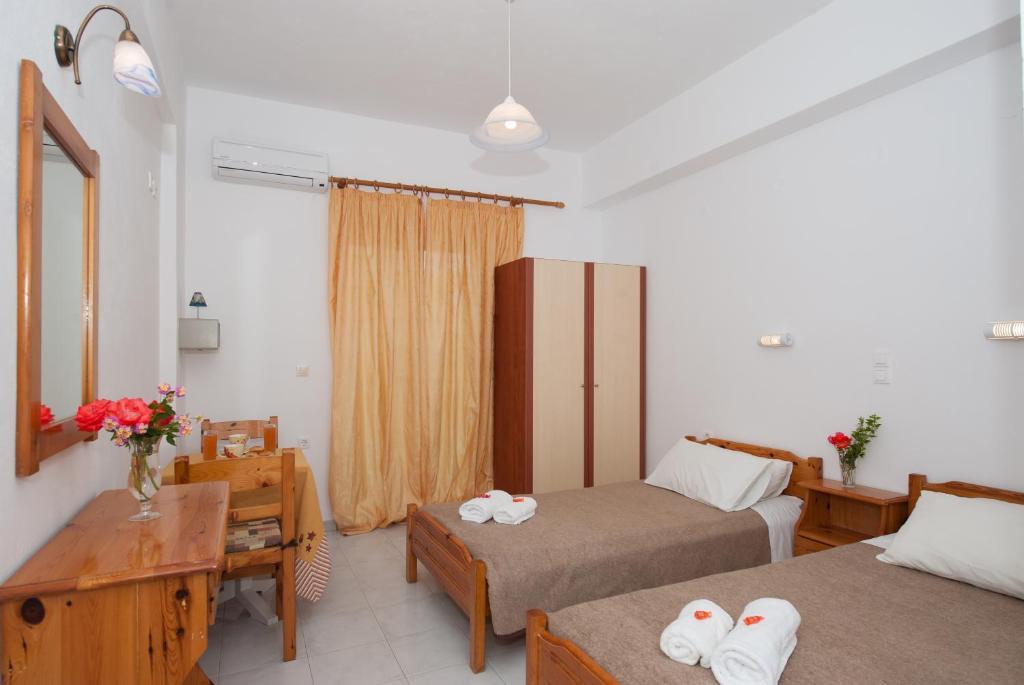 Valianos Studios Аликанас Номер фото