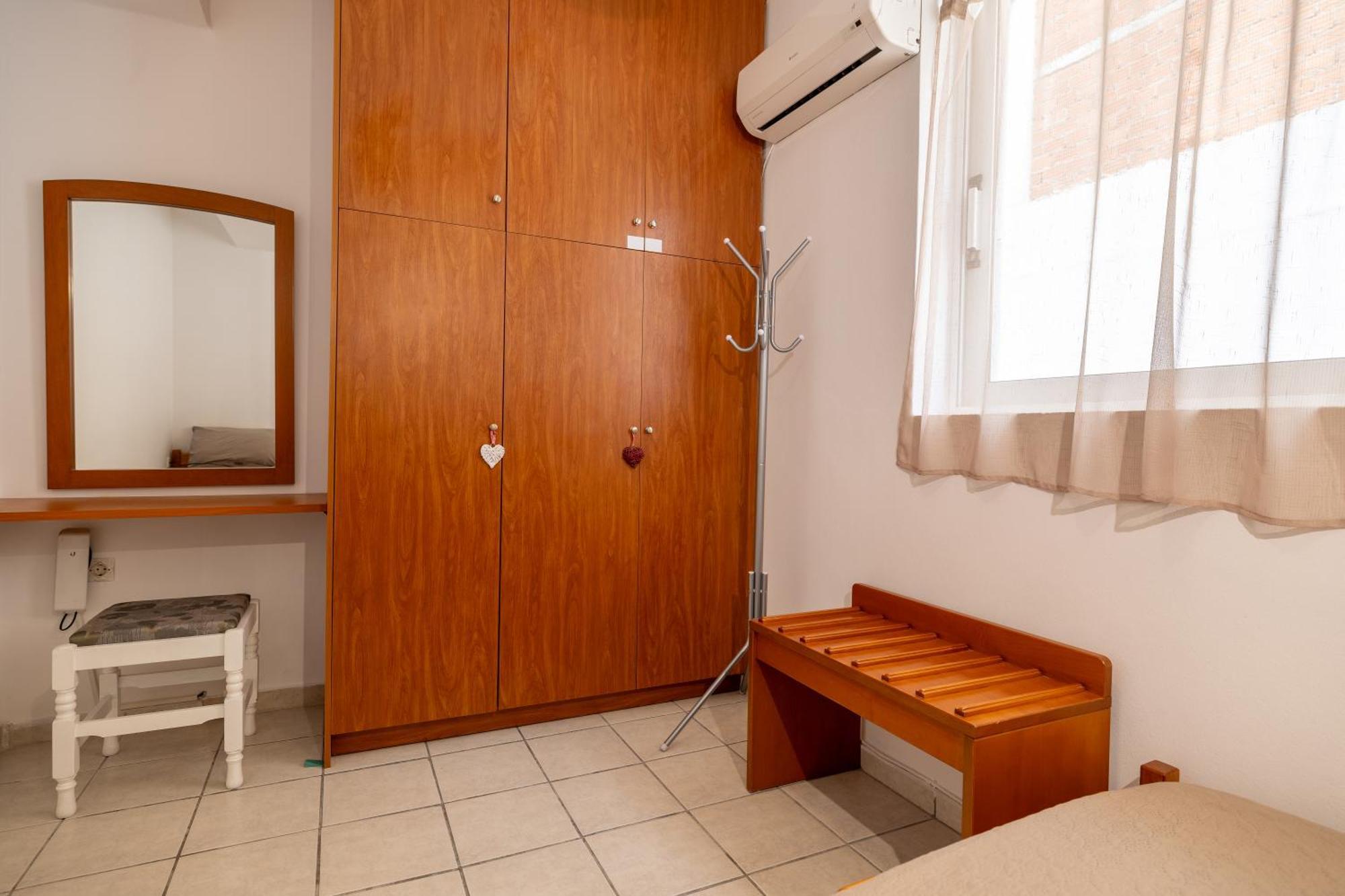 Valianos Studios Аликанас Экстерьер фото